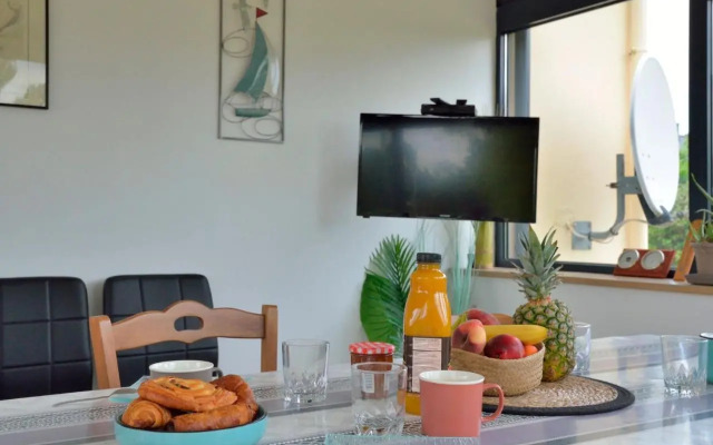 Holiday Home La Roseraie - KRB100