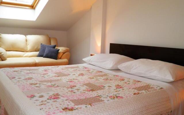 Apartments Trošt 40