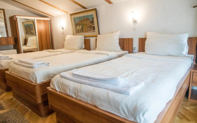 Hotel Herc