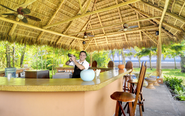 Alma Del Pacifico Beach Hotel & Spa