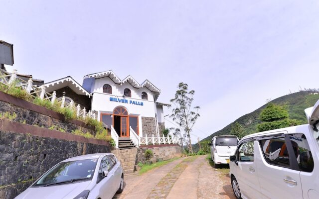 Hotel Silver Falls