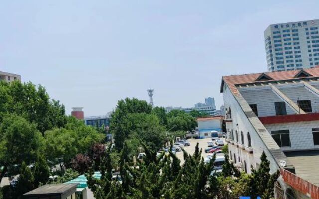 International Youth Apartment (Yantai Golden Beach Seaside Park)