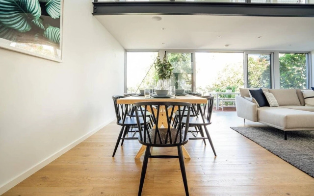 Santorini on Seaview-beachside Living - Sauna - Wifi