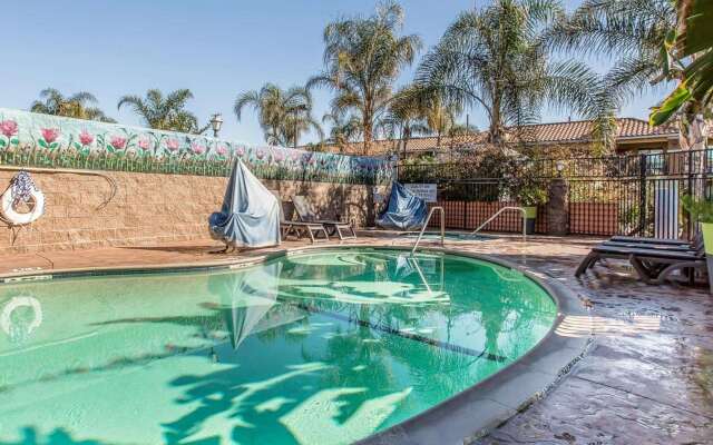 Quality Inn Hemet - San Jacinto