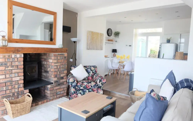 1 Saron Cottages