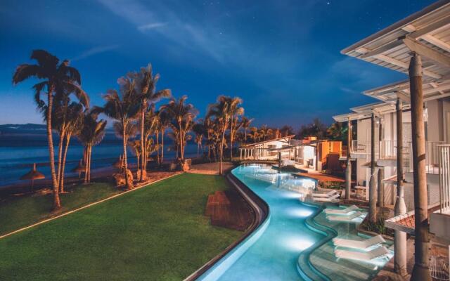 Victoria Beachcomber Resort & Spa - Victoria for 2 - Adults Only