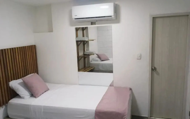 Hostal Catalleya