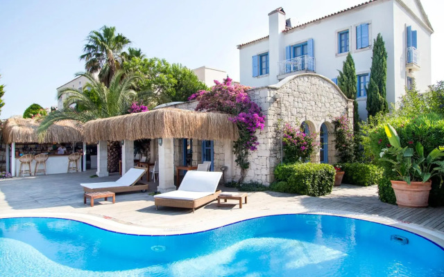 Port Alacati Hotel