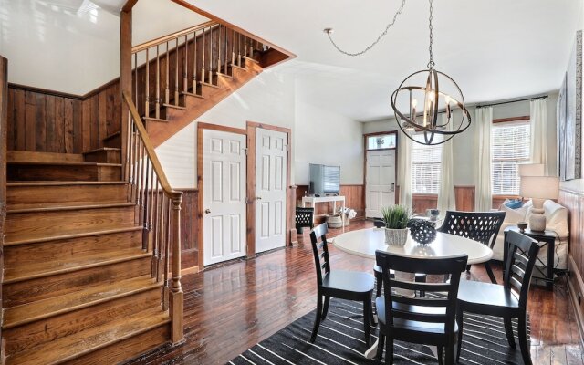 Gallery Stays - Amiri Pop