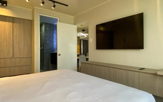 w Modern 2BR w AC in Miraflores