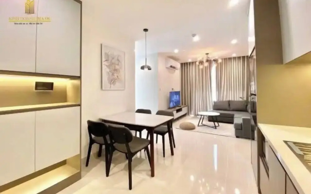 Lyshing Apartment in Vinhomes Grand Park