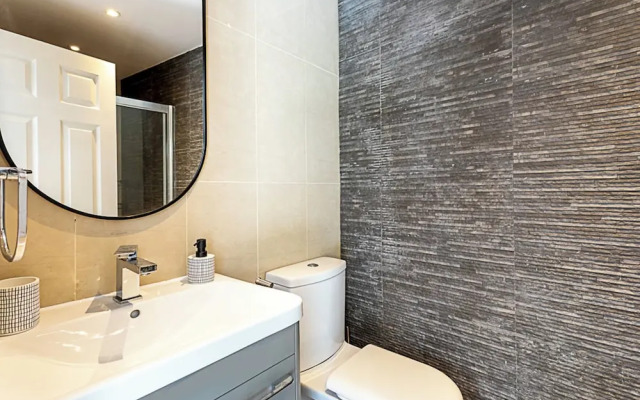 Charming Garden Studio