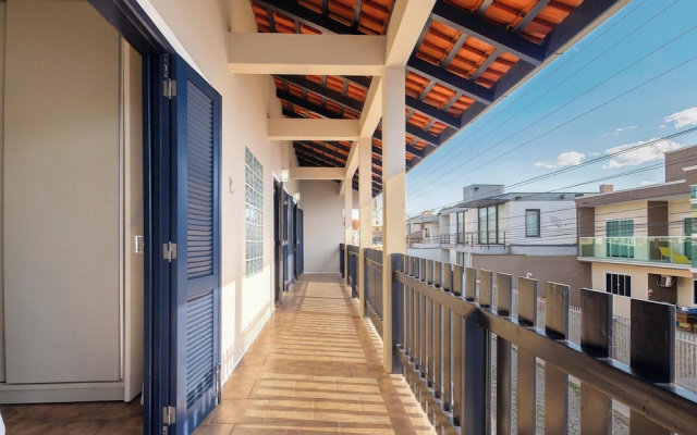 5 Bedroom House 200 m From the Beach Cmm0043