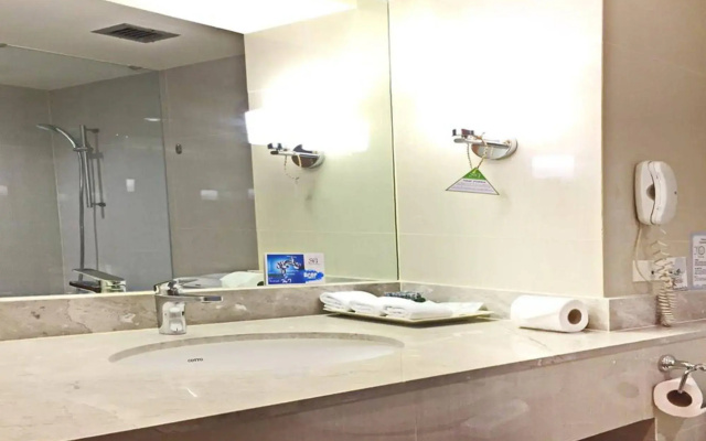 Silom Serene, a Boutique Hotel