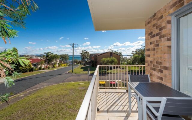 Ronald Avenue 1/65 - Shoal Bay