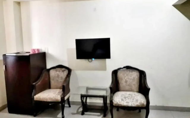 Fortville Hotel