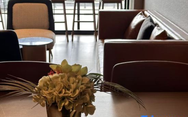 Homeinn Plus Hotel (Shanghai Dishui Lake Planetarium)