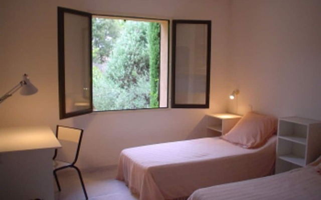 Lush Holiday Home in Draguignan With Private Garden