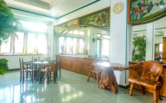 RedDoorz near XT Square Yogyakarta