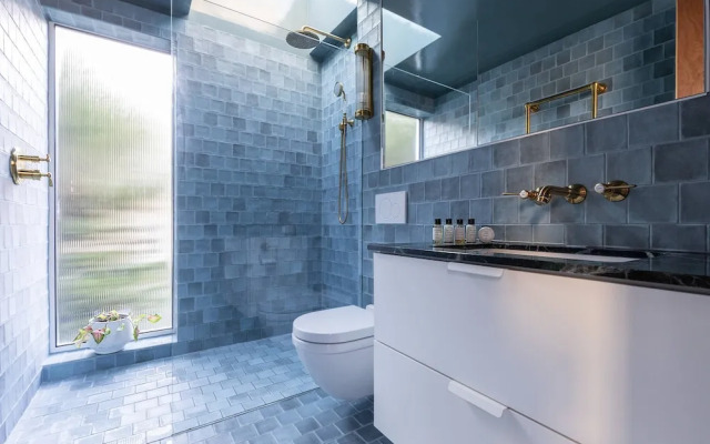 St Luke's Mews III by Onefinestay