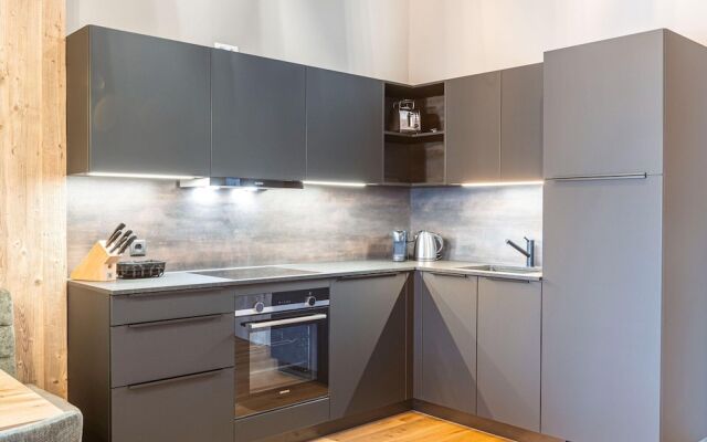 Modern Holiday Apartment With 2 Bedrooms in Fugen