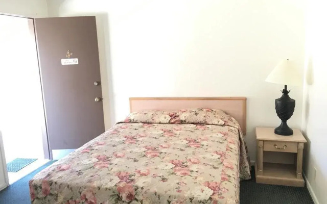 Thomas Motel