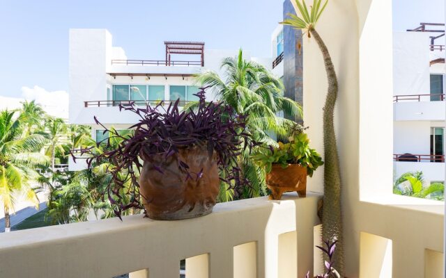 Luna Maya 3 2 Bedroom Condo by RedAwning