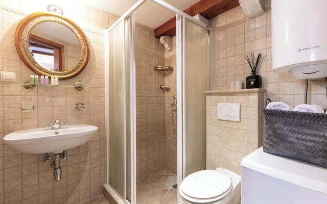 Amoret  (Private accommodation)