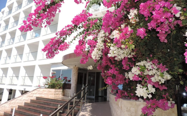 Corfu Hotel