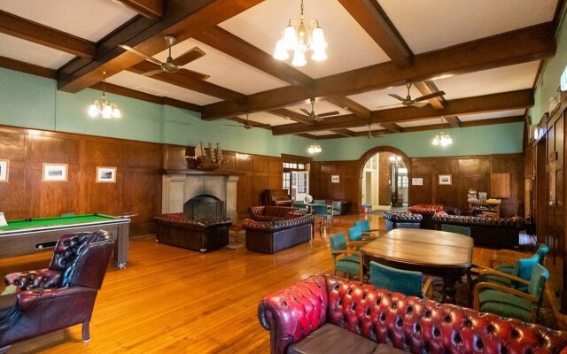 YHA Newcastle Beach