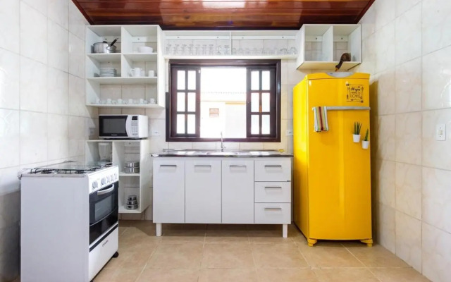 Bh 12: Casa Com Piscina, Perfeita E Bem Localizada!!!