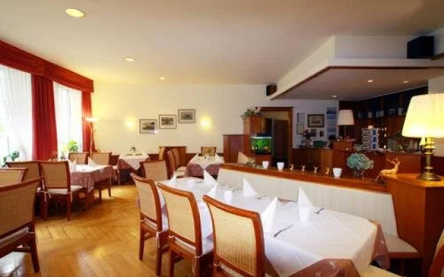 Hotel Garni Goldener Hirsch