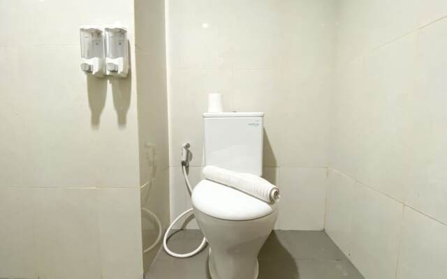 Modern Look Studio Room at LRT City Jatibening Apartment