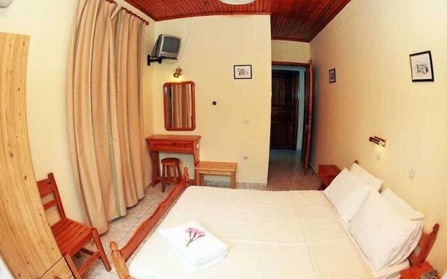 Glaros Guesthouse