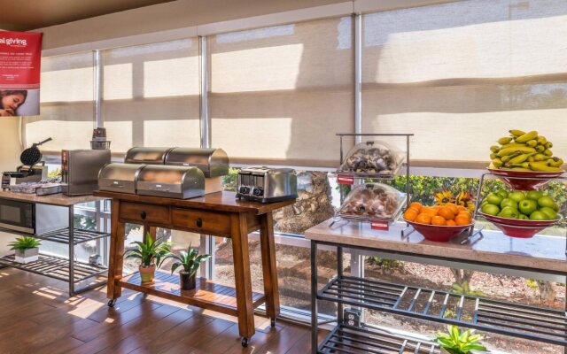 TownePlace Suites By Marriott Anaheim Maingate Near Angel Stadium