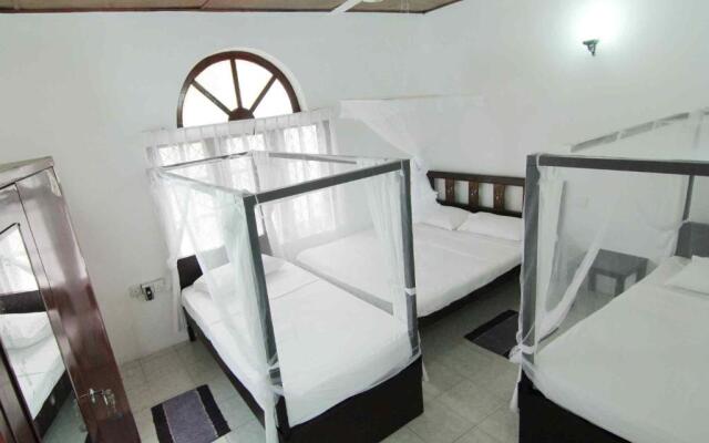 2in1 Kandy Hostel Homestay