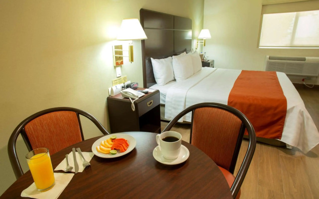 Hotel Plaza Calzada
