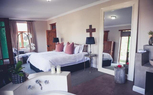 Station House Simondium