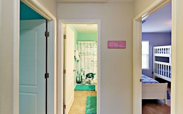 Chloe's Way by RedAwning