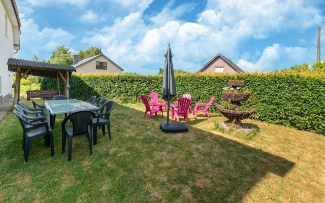 Family Villa Near Lake