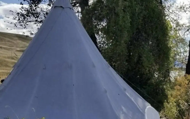 Oddfellow Inn & Farm