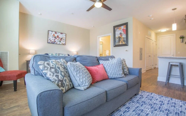 Frontdesk - Mezzo 1 Southpark Apts Charlotte, NC