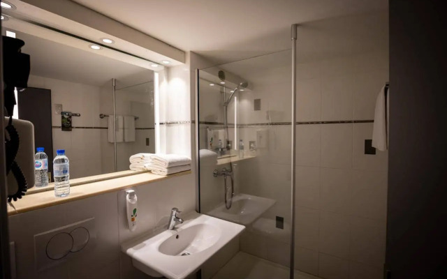 ibis Styles Douai Gare Gayant Expo