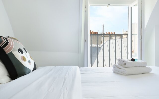 Apartment Ponthieu - Champs Elysées