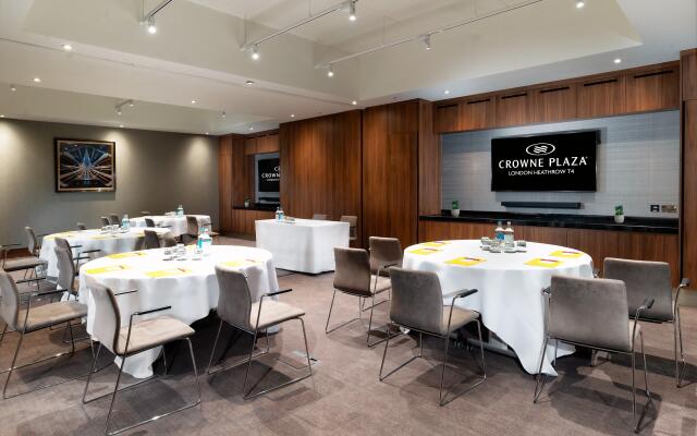 Crowne Plaza London Heathrow T4 by IHG