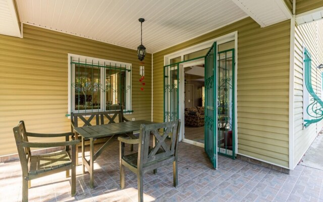 Villa Surrounded by Nature in Kartepe Near Sapanca