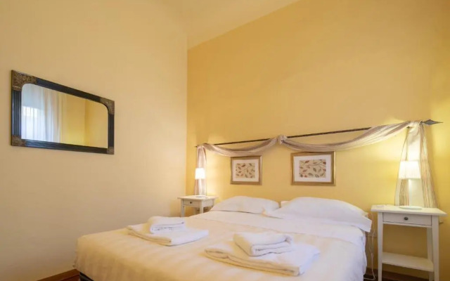 Romantic Pitti by Mmega