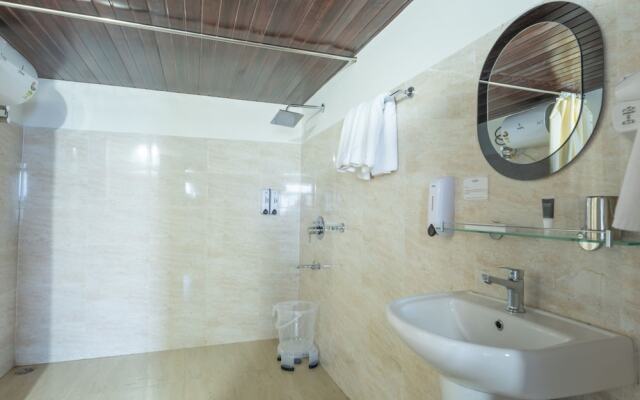 Summit Sherpa Mountain Inn