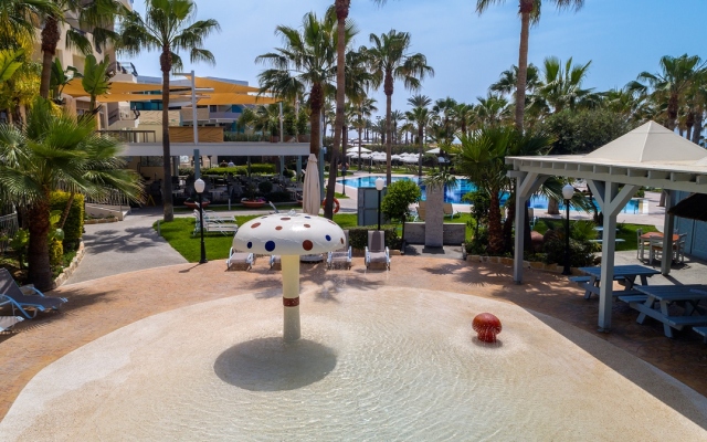 Aquamare Beach Hotel & Spa