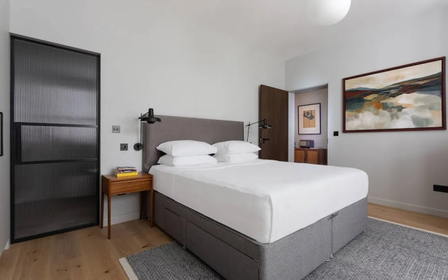 Redcliffe Square XII by Onefinestay